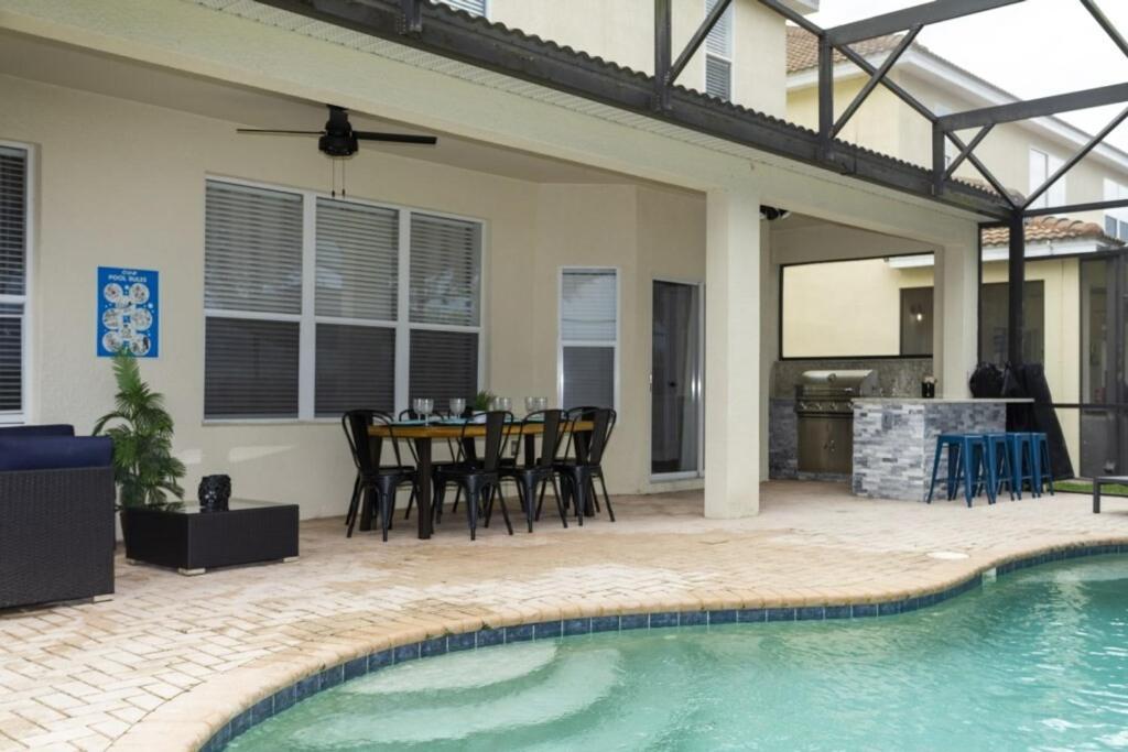 6 Bedrooms Pool And Game - 2 Miles To 7817 Hébergement de vacances *