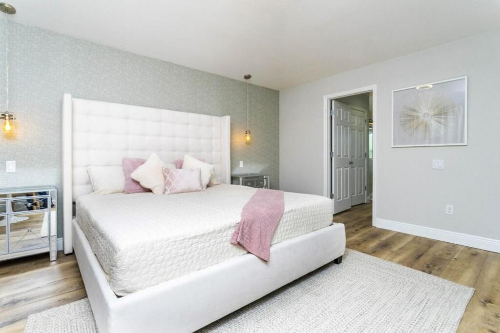 6 Bedrooms Pool And Game - 2 Miles To 7817 Hébergement de vacances *