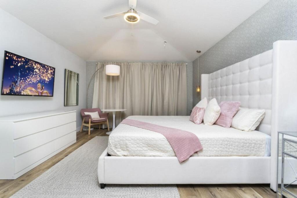 6 Bedrooms Pool And Game - 2 Miles To 7817 Hébergement de vacances Orlando